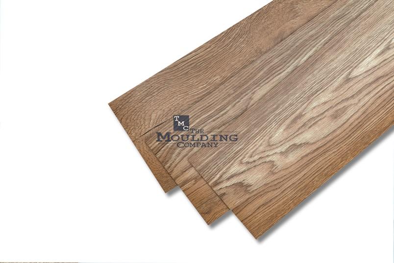 Northern Red Oak is a strong, open-grained hardwood known for its rich color and timeless appeal