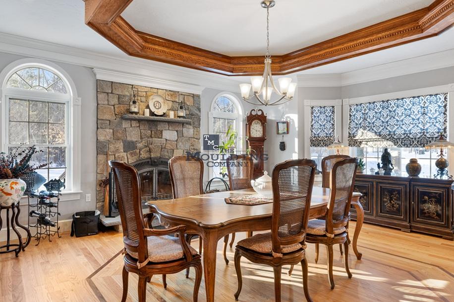 Interior design with painted and stained moulding mix