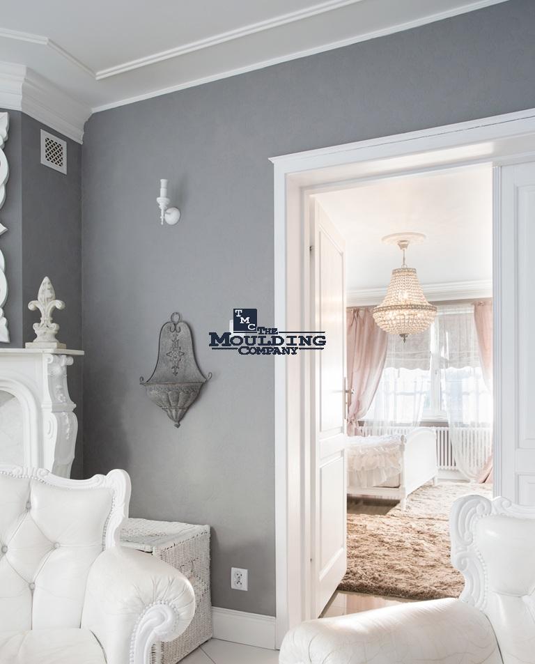 Crown and baseboard size effect in the interior design